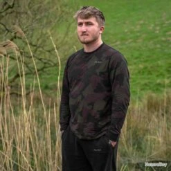 Avid Carp Distortion Camo Lite T Shirt Long Sleeve -Pêche des carnassiers Magasin 00004 Distortion Camo Lite T Shirt Long Sleeve S