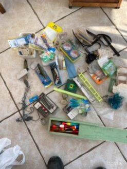 Lot Accessoires De Pêche Environ 12 Kilos -Pêche des carnassiers Magasin 00007 Lot accessoires de peche environ 12 kilos